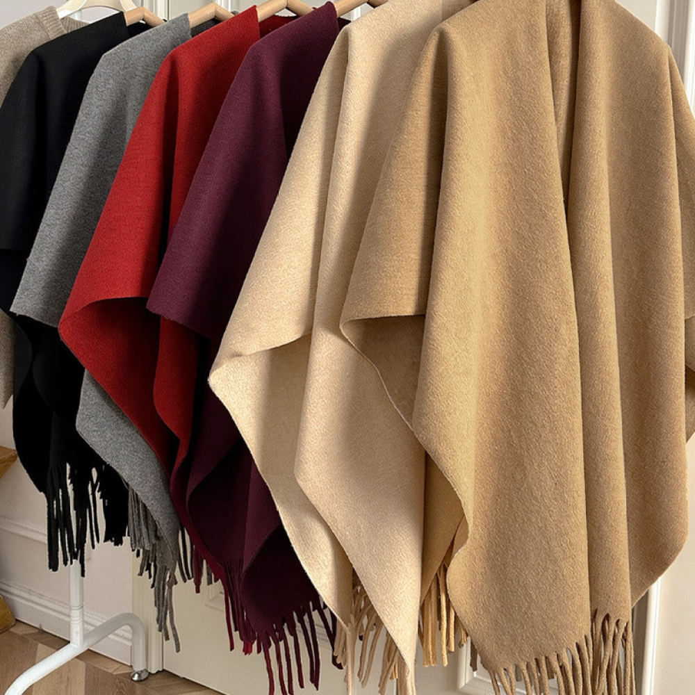 Thickened Woolen Cape Shawl Wo - огляд і ціна Women Fashion Photoshoot
